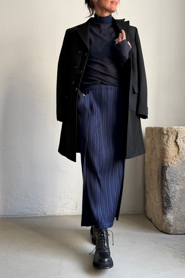 ISSEY MIYAKE PLEATS PLEASE long midnight blue skirt