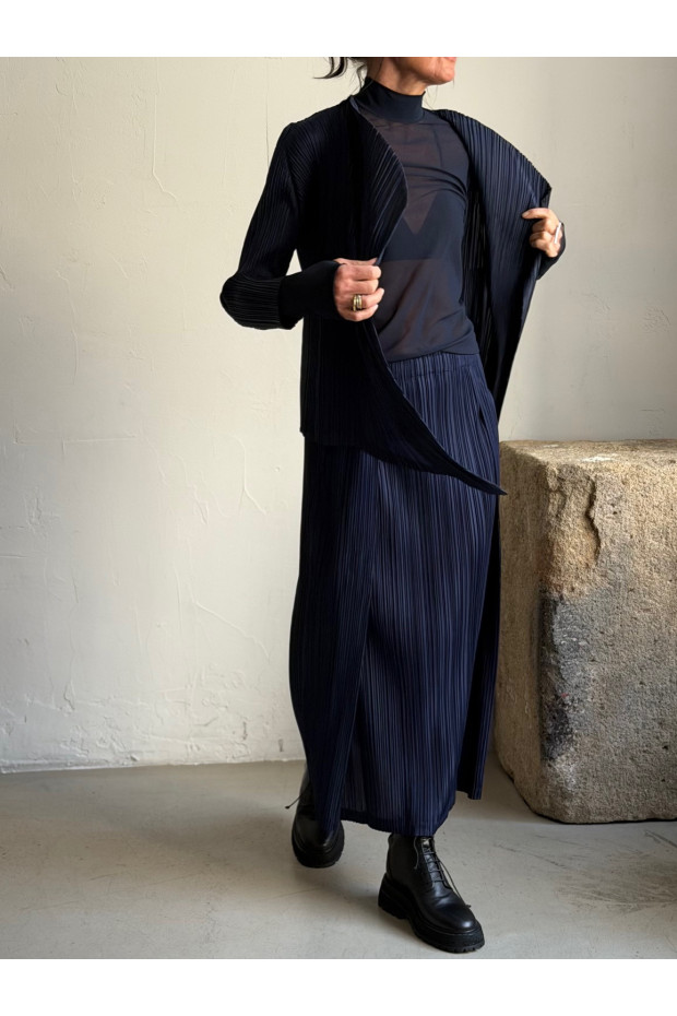ISSEY MIYAKE PLEATS PLEASE tmavěmodrý top