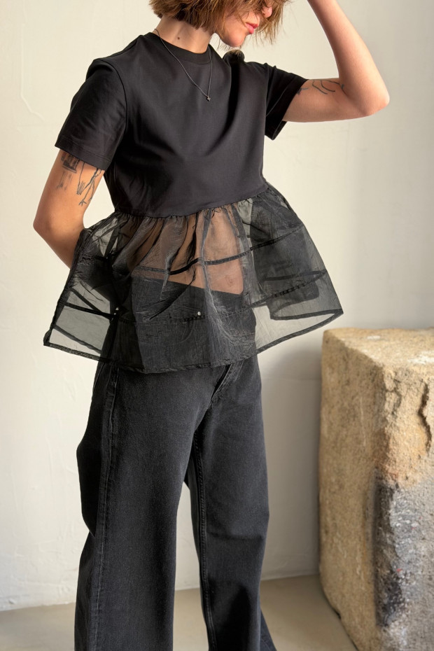 CECILIE BAHNSEN Černé tričko s volány